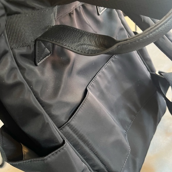 Soho Backpack - Great for travel or daily office trip - Picture 10 of 17